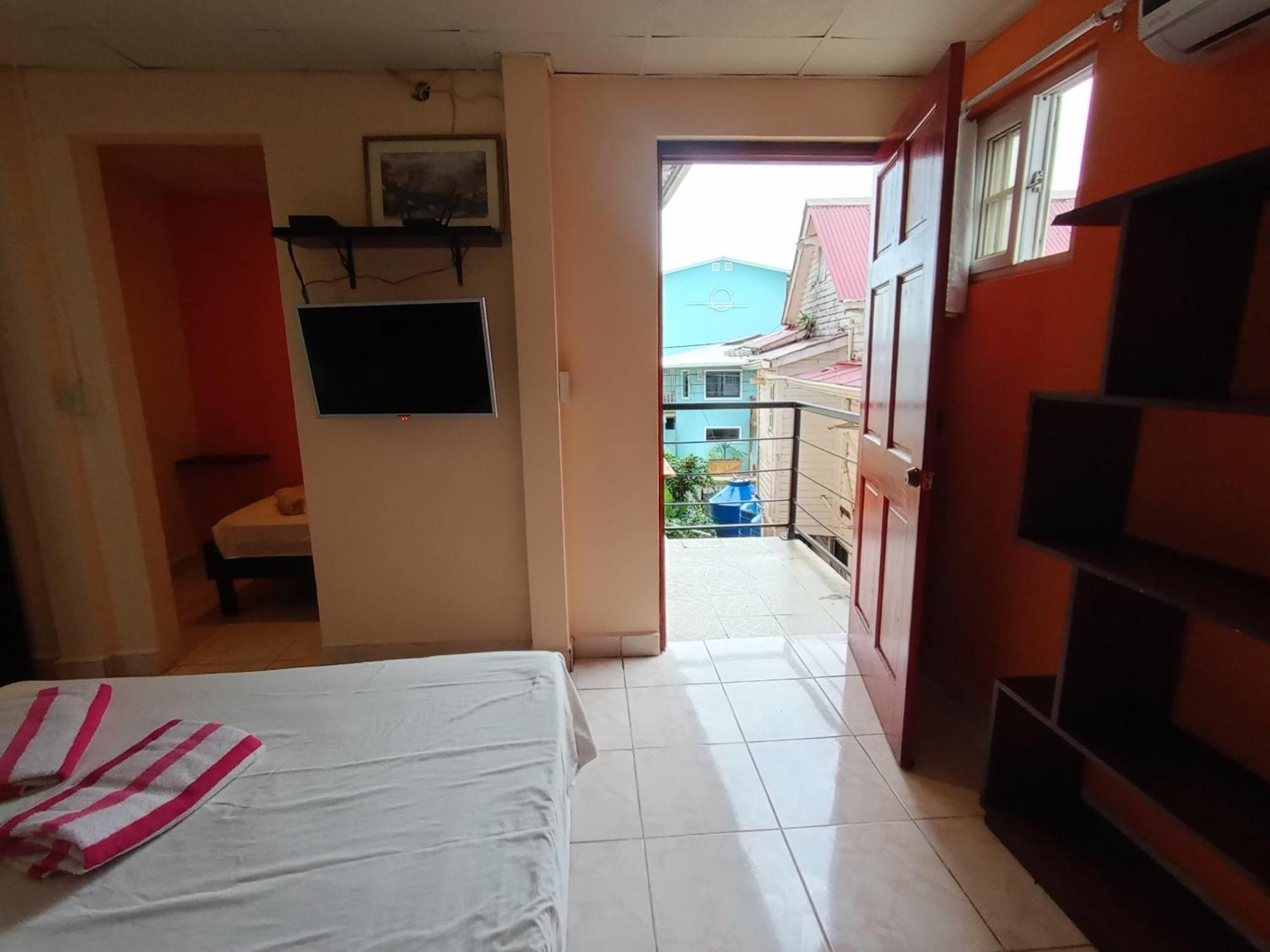 Sun Havens Apartments & Suites Μπόκας ντελ Τόρο Εξωτερικό φωτογραφία